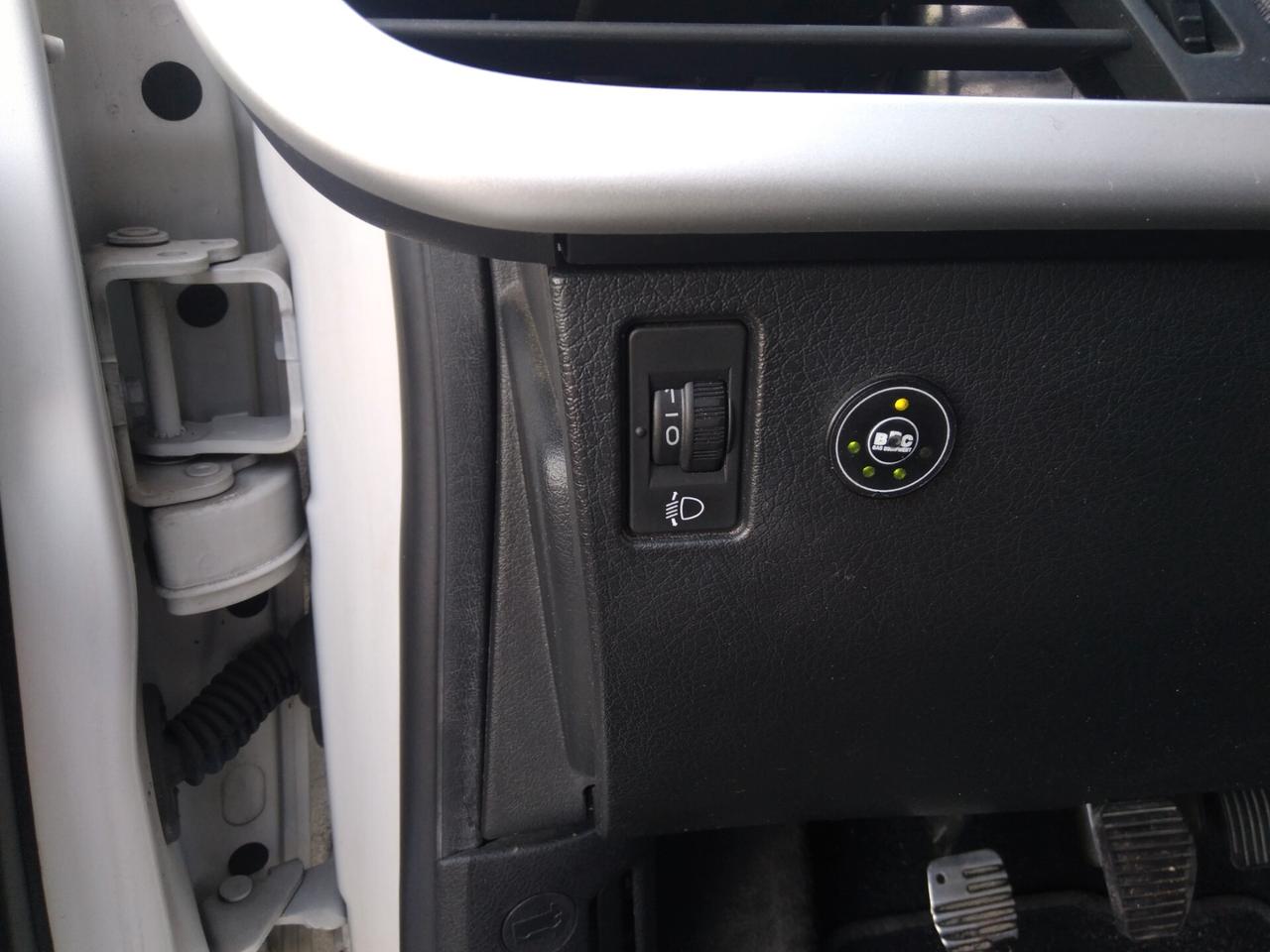 Peugeot 207 1.4 8V 75CV 3p. Energie ECO GPL x neopatentati