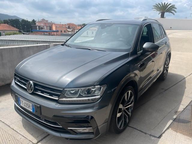 Volkswagen Tiguan 2.0 TDI SCR DSG 4MOTION Sport BMT