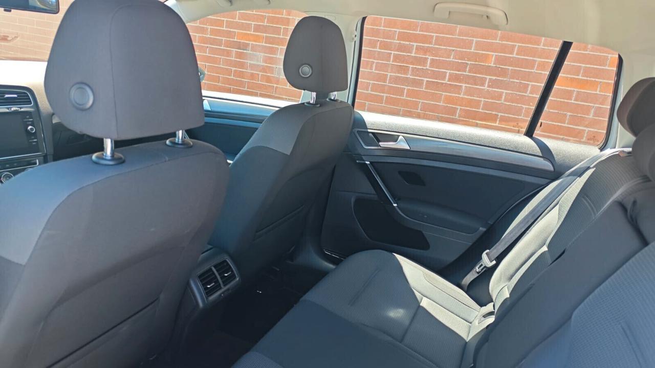 Volkswagen Golf Variant 1.6 TDI 115 CV DSG 5p. Highline BlueMotion Technology