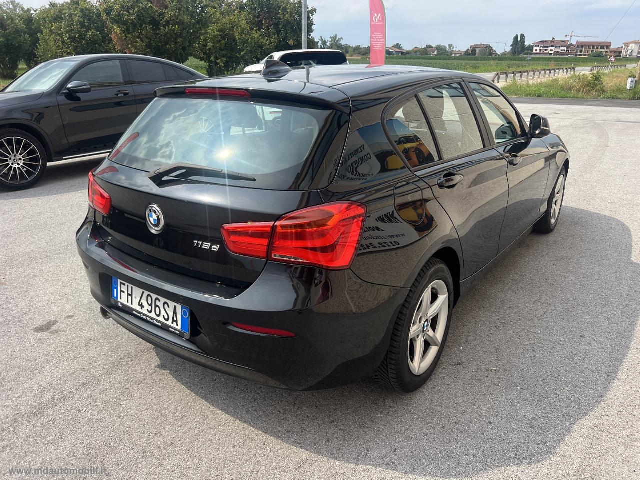 BMW 118d 5p. Business AUTOMATICO NAVIGATORE