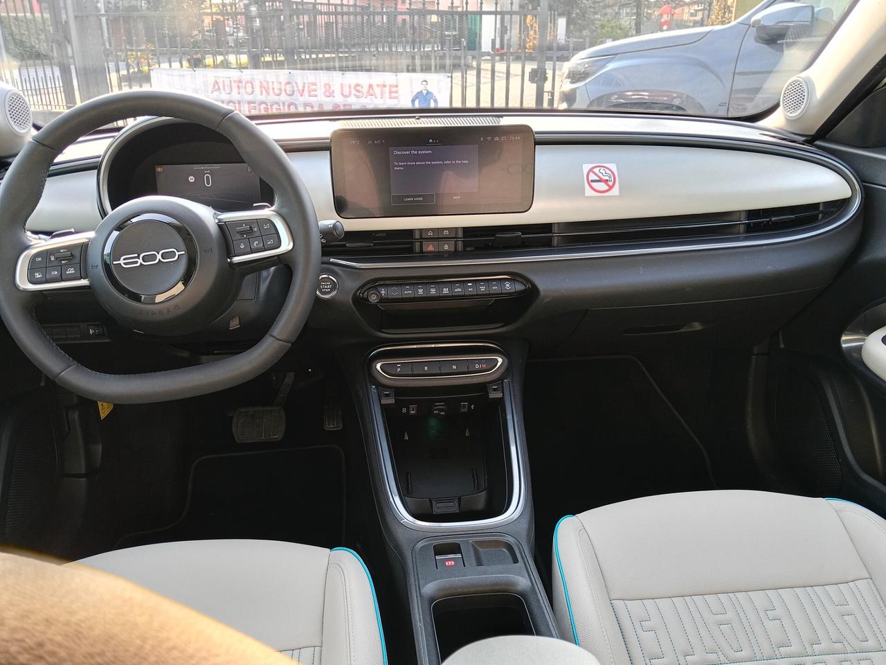 Fiat 600 Hybrid 110 CV DCT MHEV La Prima