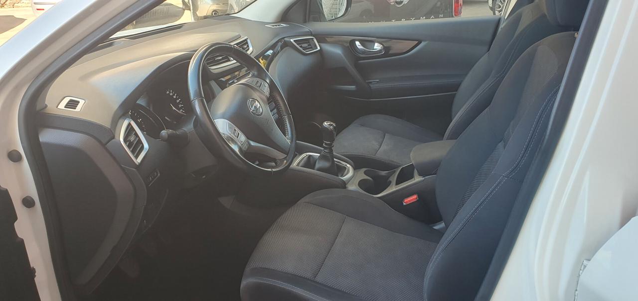 Nissan Qashqai 1.5 dCi N-Connecta