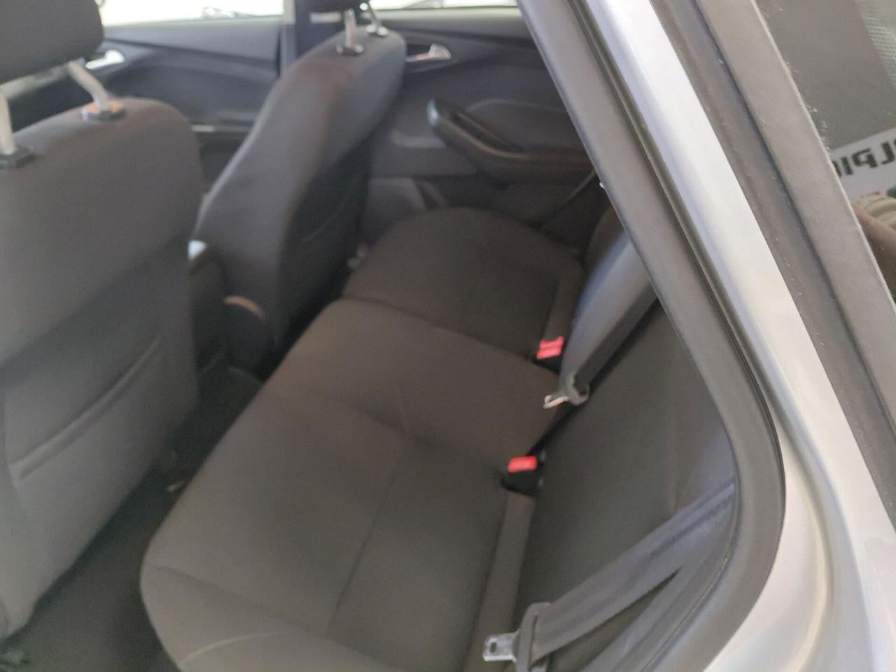 FORD FOCUS ANNO 2018 DS 1.5 ADATTA NEOPATENTATI KM 121 mila