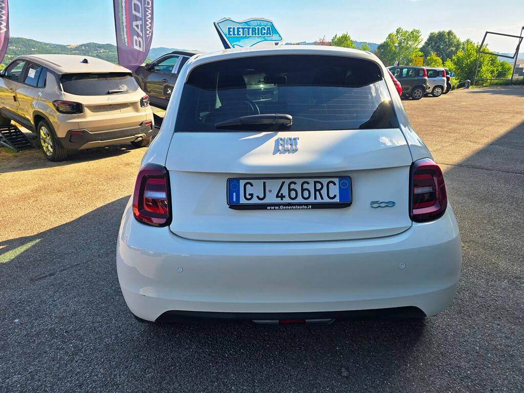 Fiat 500 500e 42 kWh Icon CON PREZZO REALE