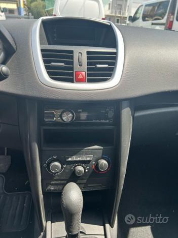 PEUGEOT 207 1.4 8V 75CV 5p. X Line