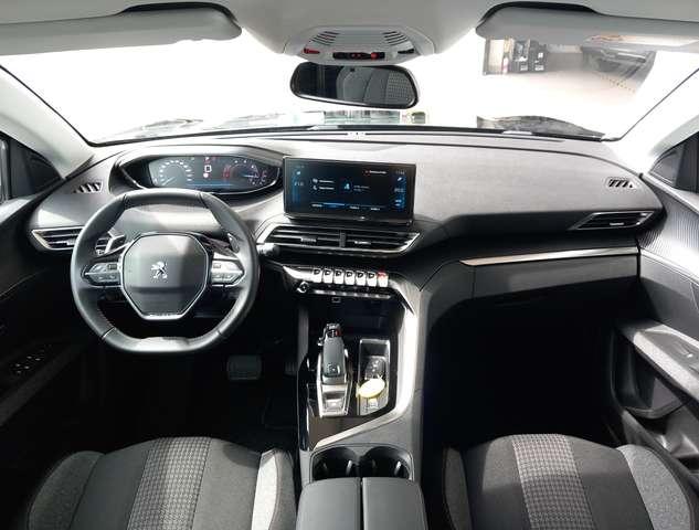 Peugeot 3008 3008 1.5 bluehdi Active s&s 130cv eat8