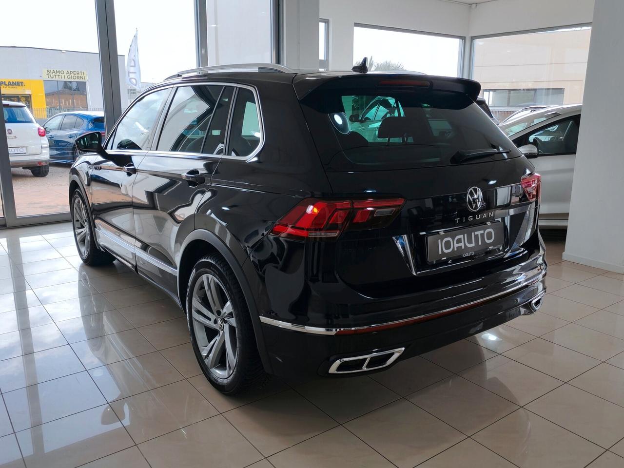 VW Tiguan 2.0 TDI 150cv DSG R-Line TETTO 2021