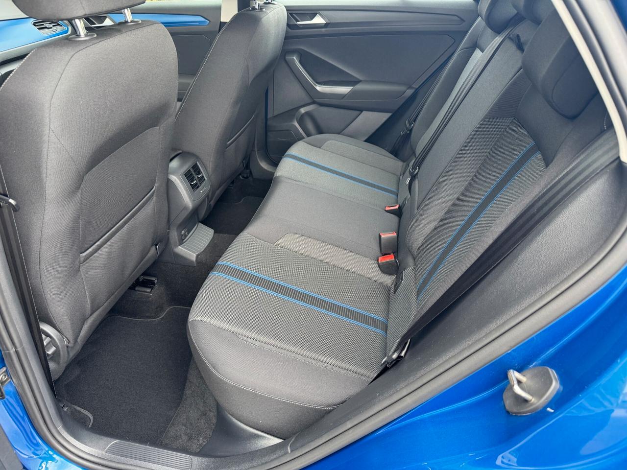 Volkswagen T-Roc 1.0 tsi Style+Tech+Led / NO VINCOLI