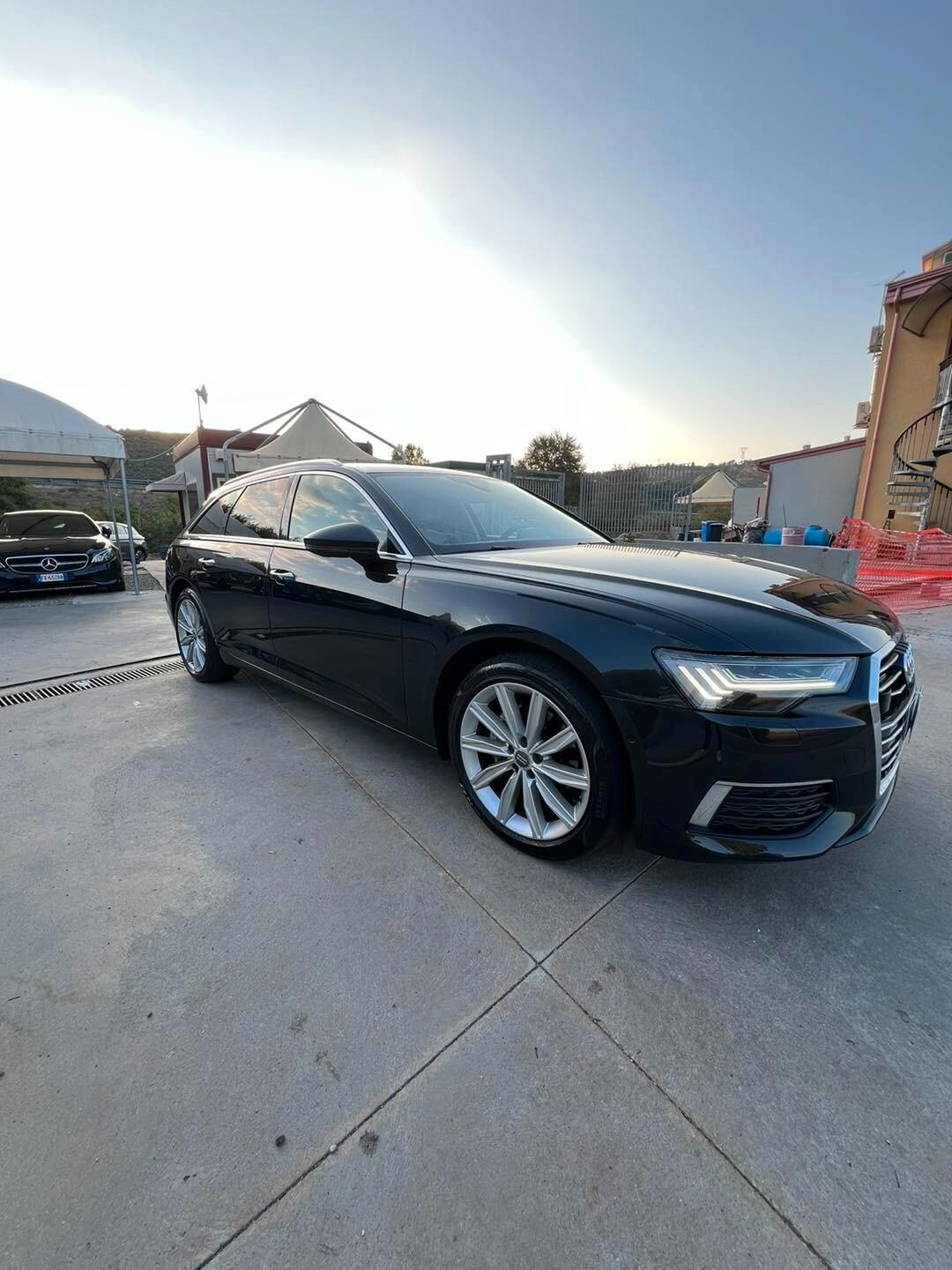 Audi A6 Avant 40 2.0 TDI S tronic Business Design - IVA ESPOSTA -