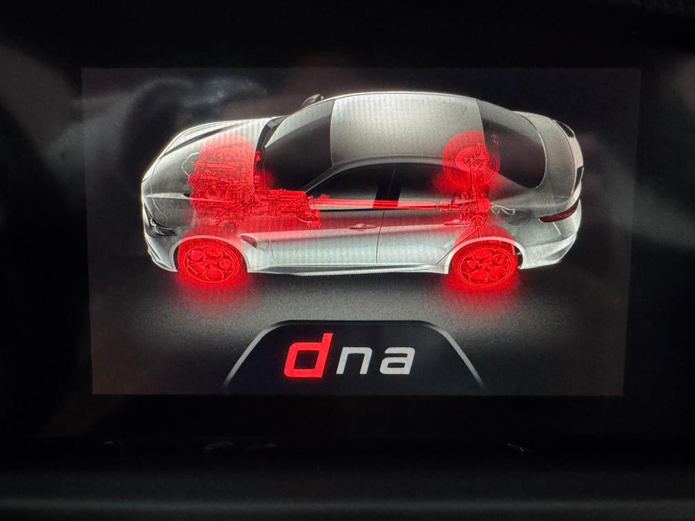 Alfa Romeo Giulia 2.2 T Diesel At8 180cv Super Navi Paddle Full