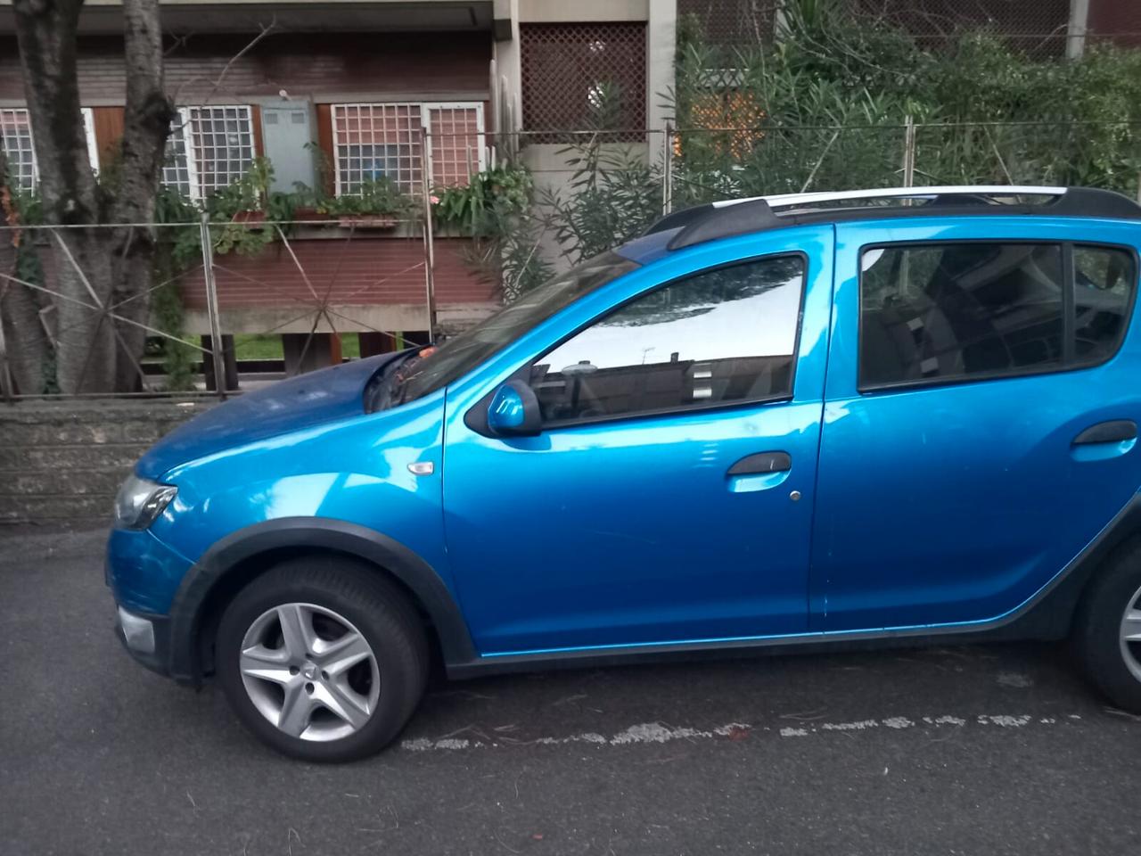 Dacia Sandero 900 TCe 90CV Lauréate - 2014