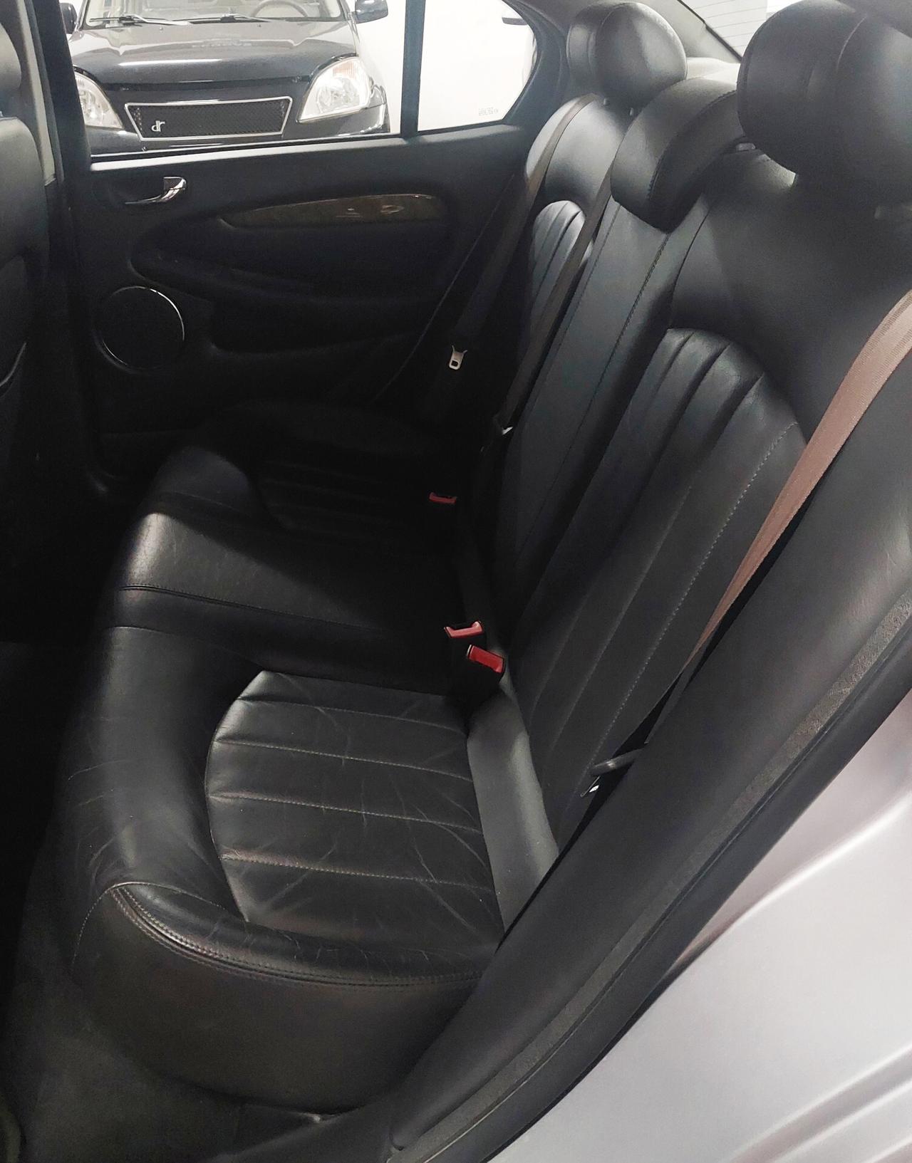 JAGUAR X-TYPE 2.5 4X4 GPL 08/2001