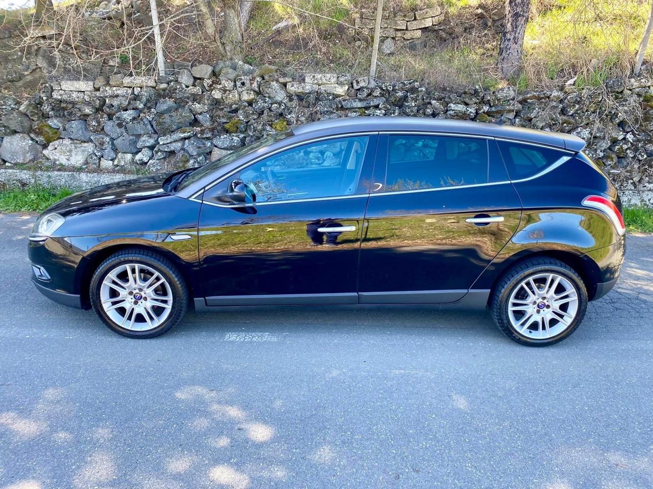 Lancia Delta 1.6 MJT 120cv Platino