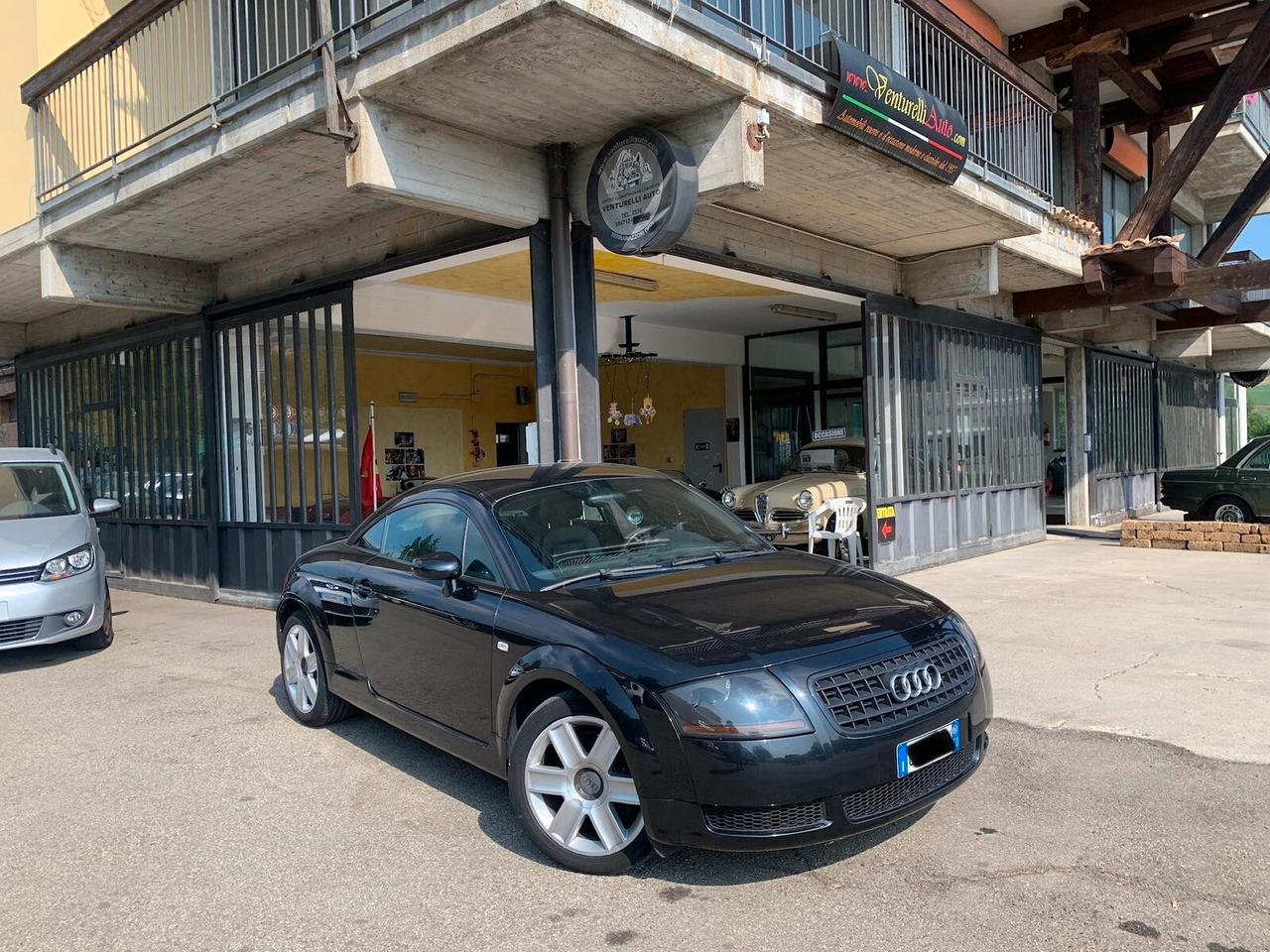 Audi TT molto bello completamente ricondizionato tagliandato ora- 170.000km-storico tagliandi-2 proprietari