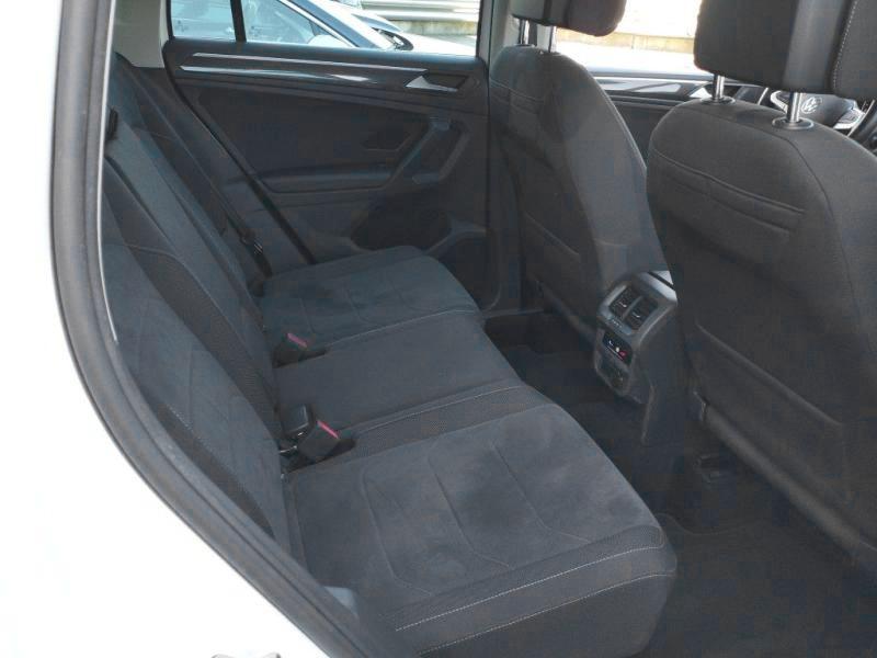 Volkswagen Tiguan 2.0 TDI 150cv DSG Elegance LED Matrix, Navi, Keyless, Retrocamera