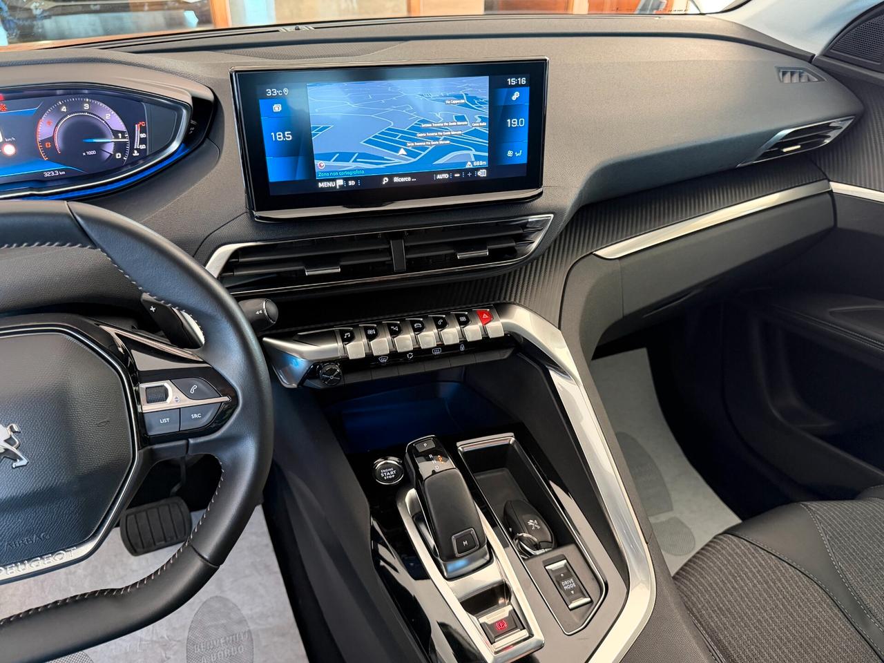 Peugeot 3008 1.5 BLUEHDI 130 cv. Eat8 ALLURE