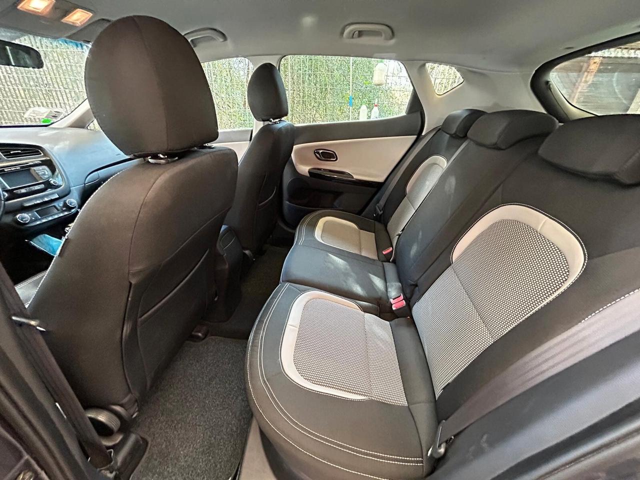 Kia Ceed cee'd 1.6 GDI DCT 5 porte Cool