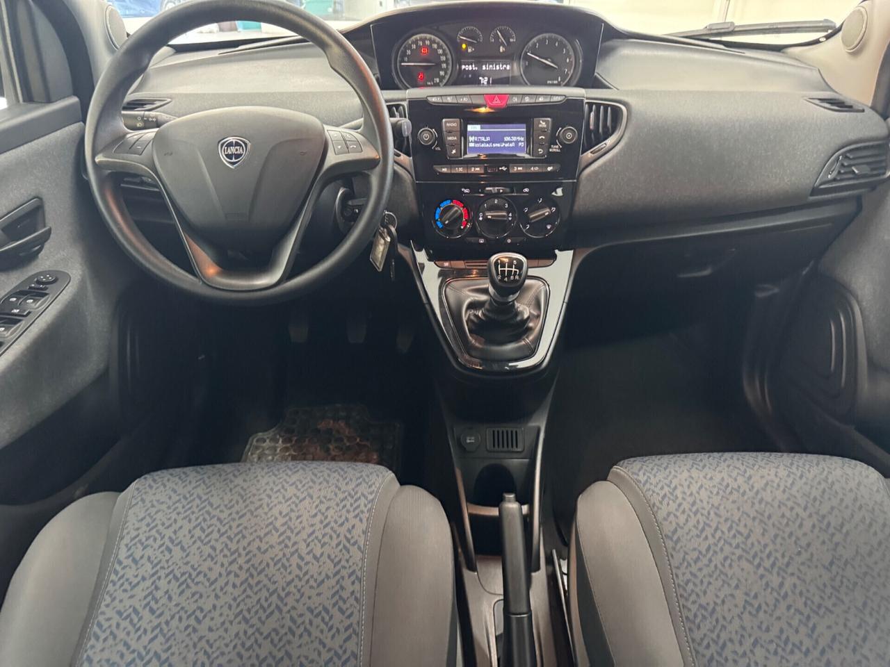 Lancia Ypsilon 1.0 FireFly 5 porte S&S Hybrid Silver Plus