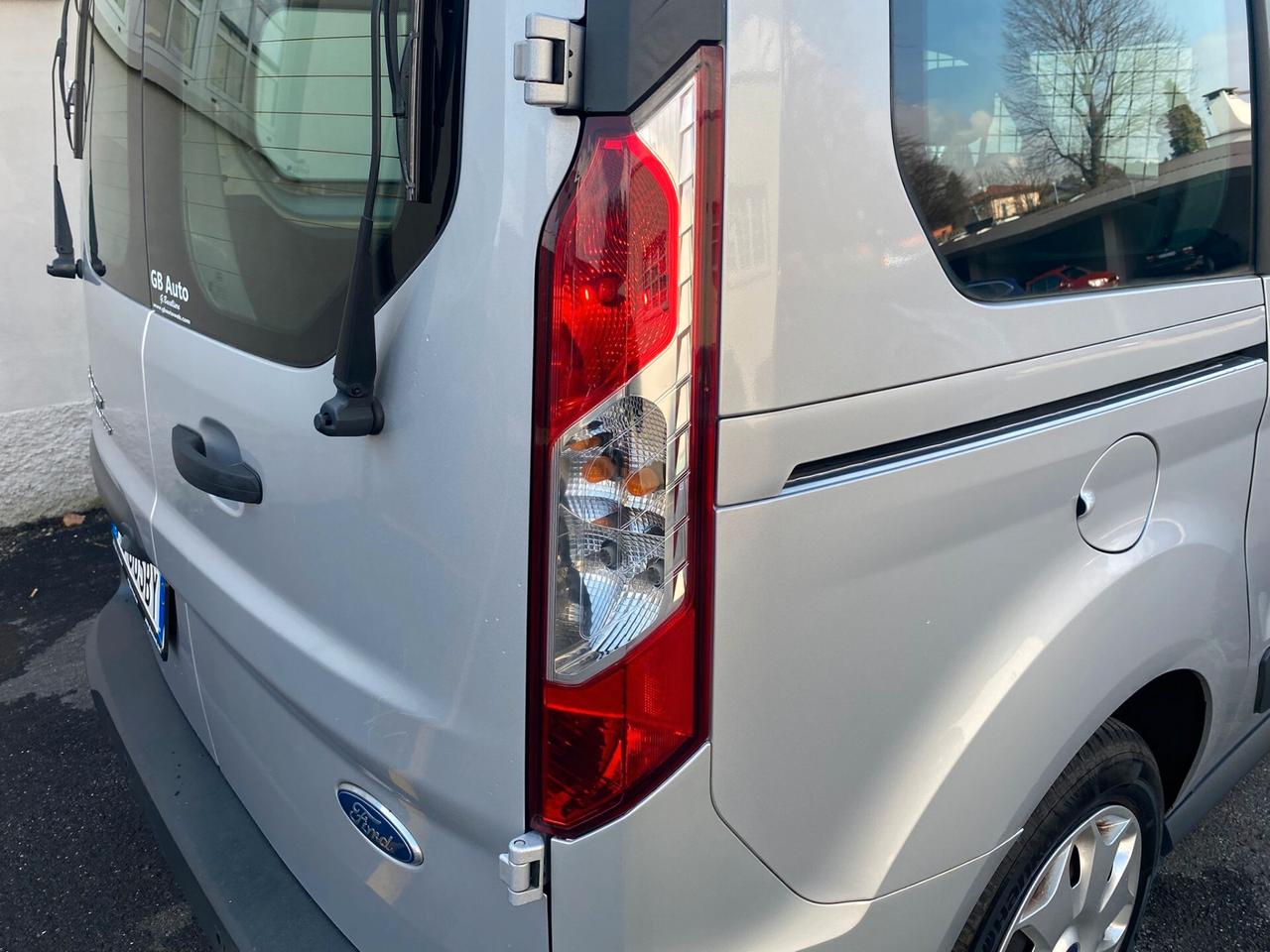 Ford Transit Connect Tourneo 5 posti autocarro