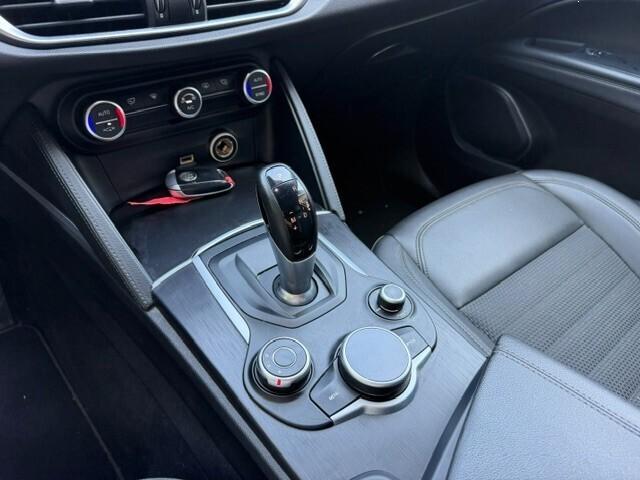Alfa Romeo Stelvio 2.2 Turbodiesel 210 CV AT8 Q4 Super