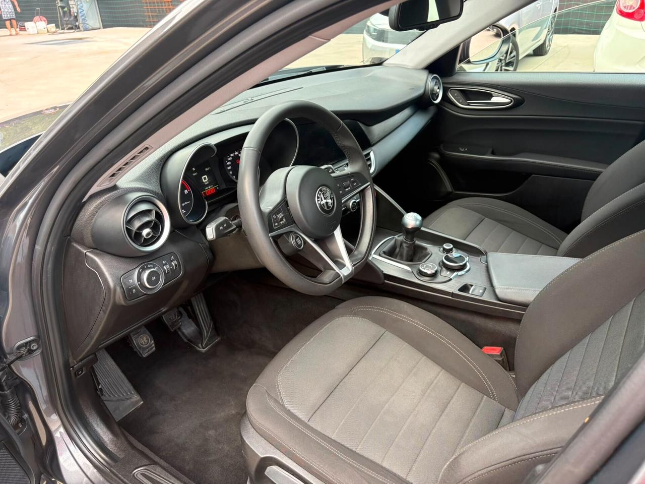 Alfa Romeo Giulia 2.2 Turbodiesel 150 CV Business