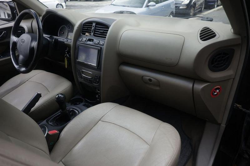 Hyundai Santa Fe Hyundai Santa Fe 2.0 CRDi TD VGT 4WD Dynamic 92KW ANNO 2005