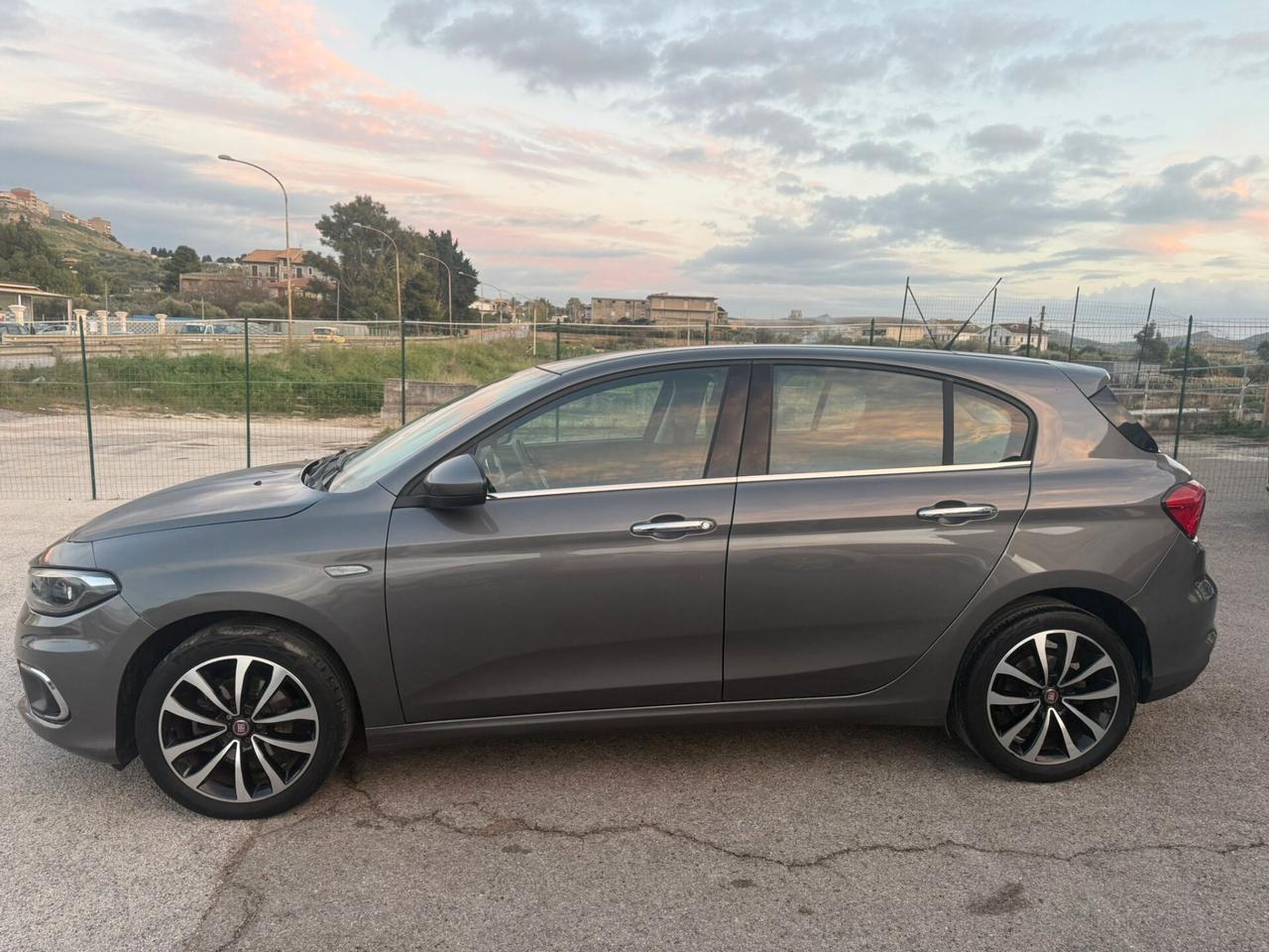 Fiat Tipo 1.6 Mjt S&S 5 porte Lounge