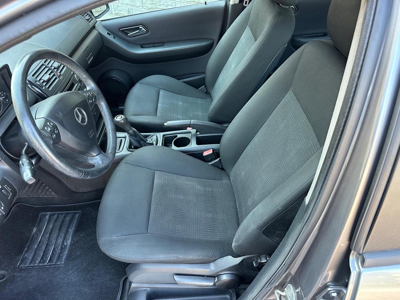 Mercedes-benz A 160 BlueEFFICIENCY Coupé Elegance