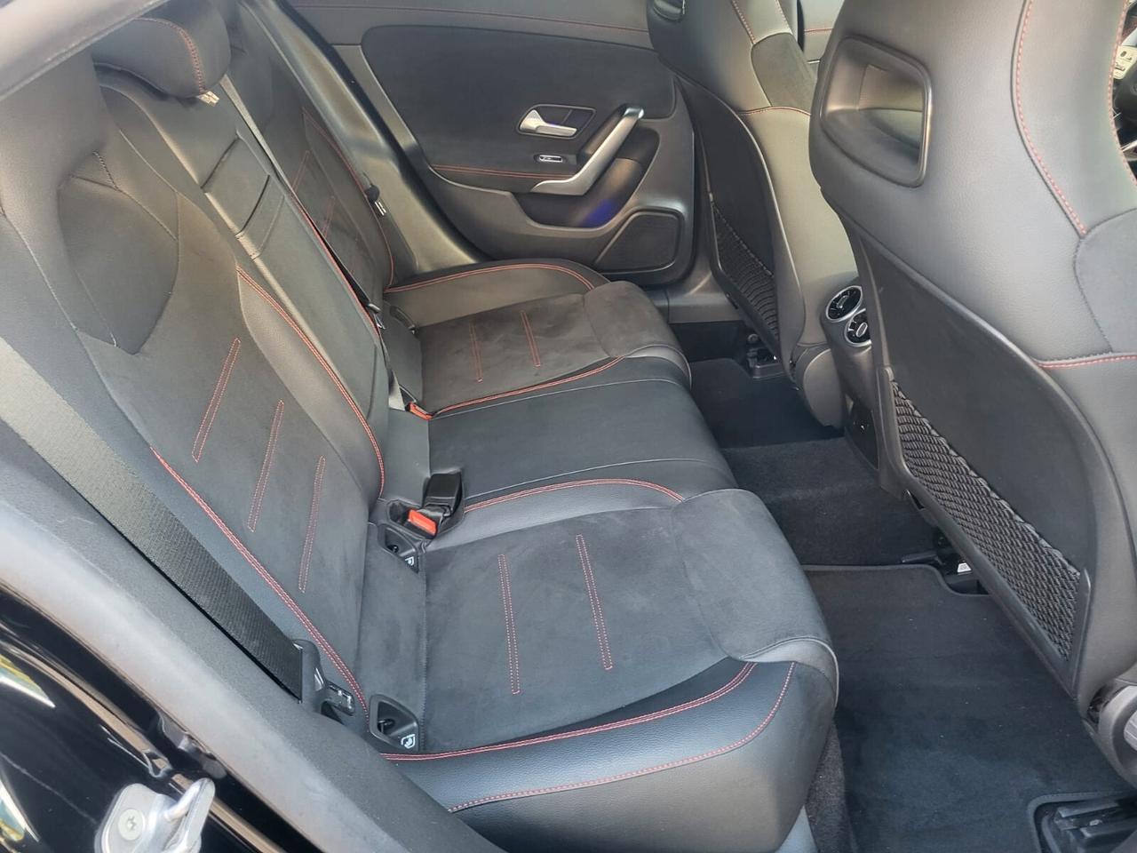 Mercedes CLA 200 d 150 Cv Autom. Premium/Amg+Tetto+Luci Ambiente...