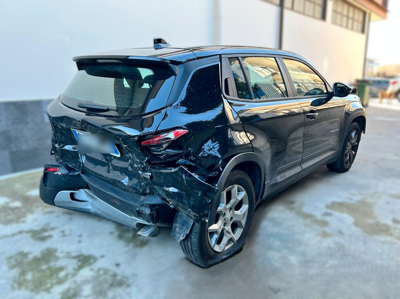 Jeep Avenger 1.2 Benz 100CV - 2024 Incidentata