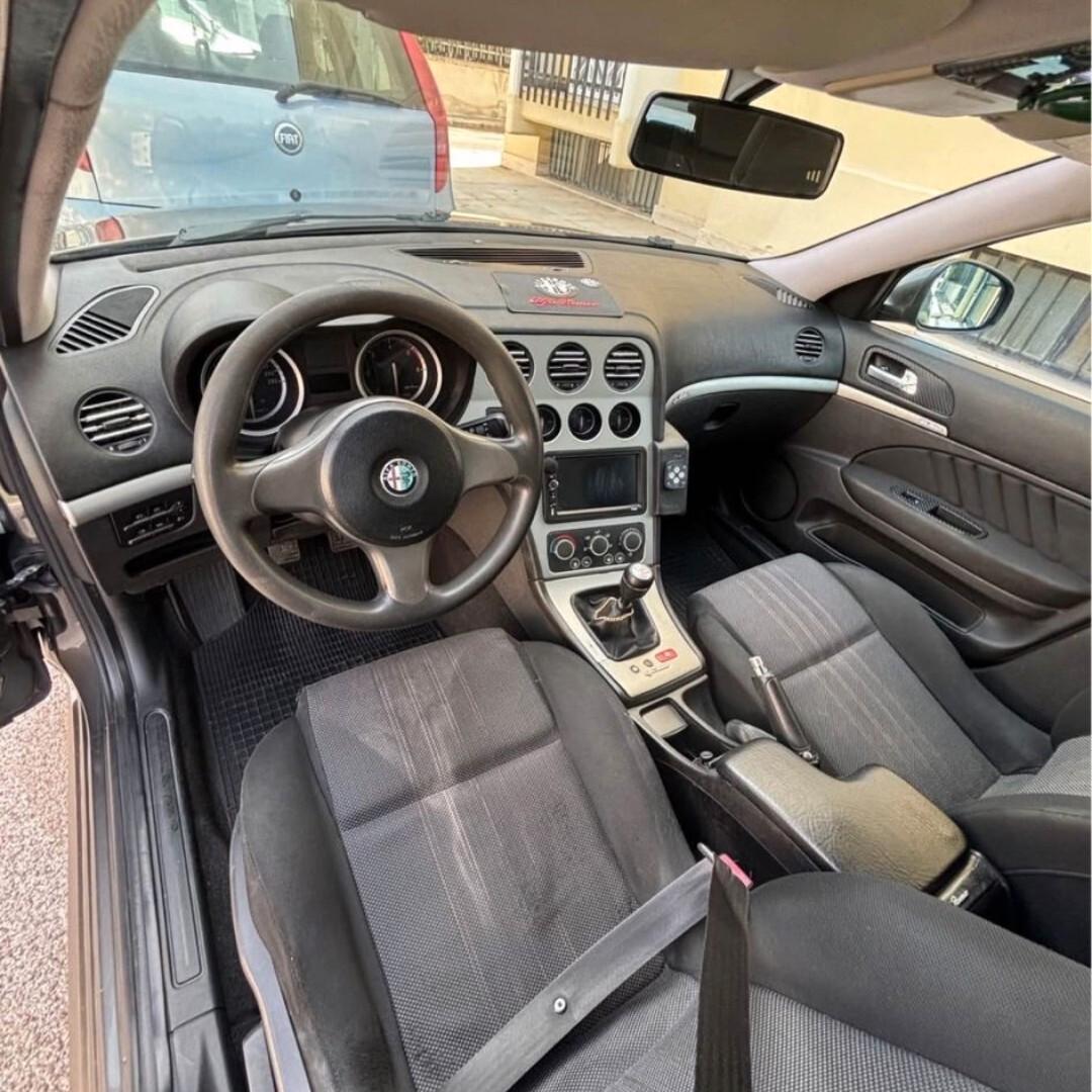 Alfa Romeo 159