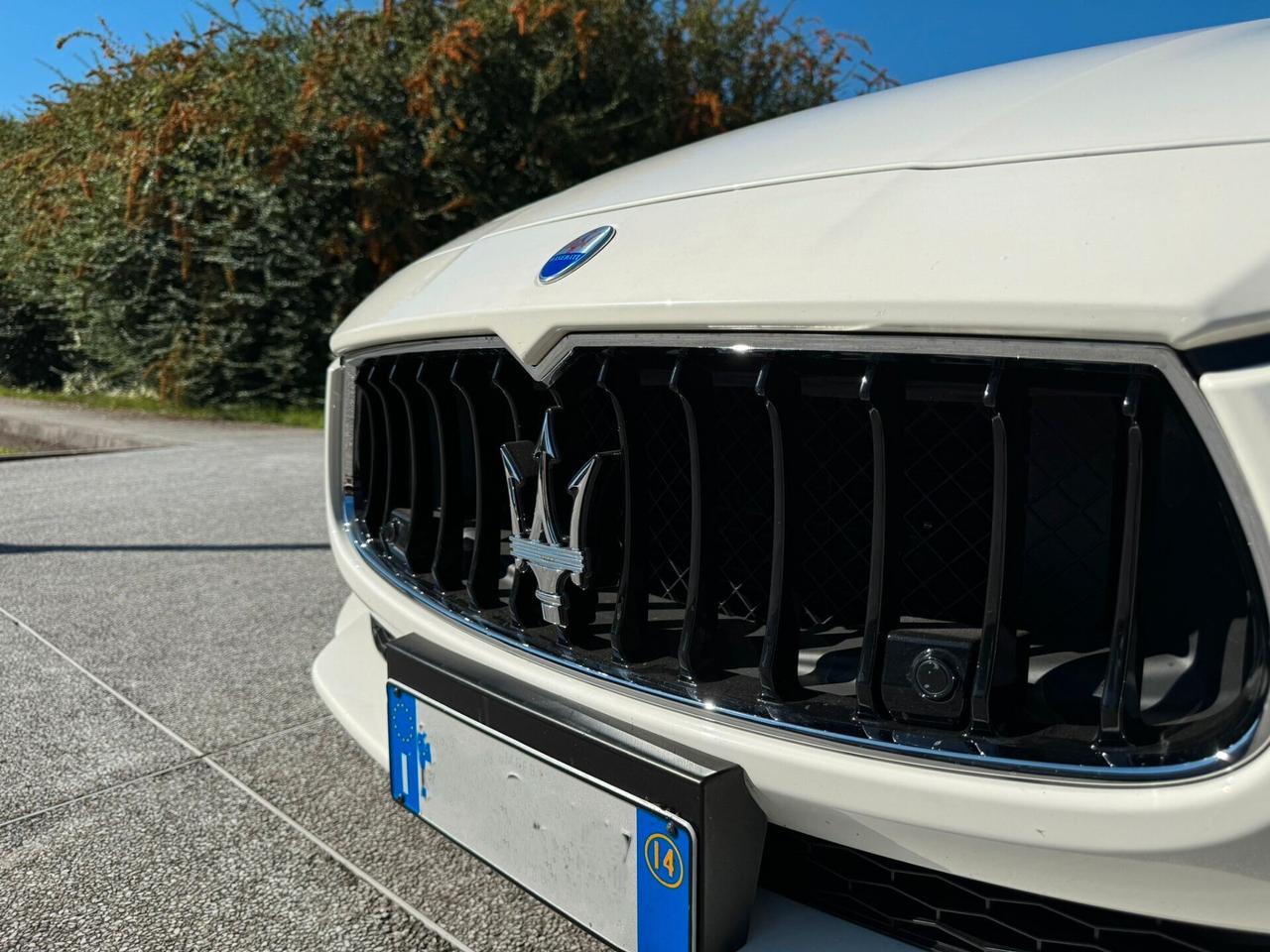 Maserati Ghibli 3.0 V6 DIESEL 250CV