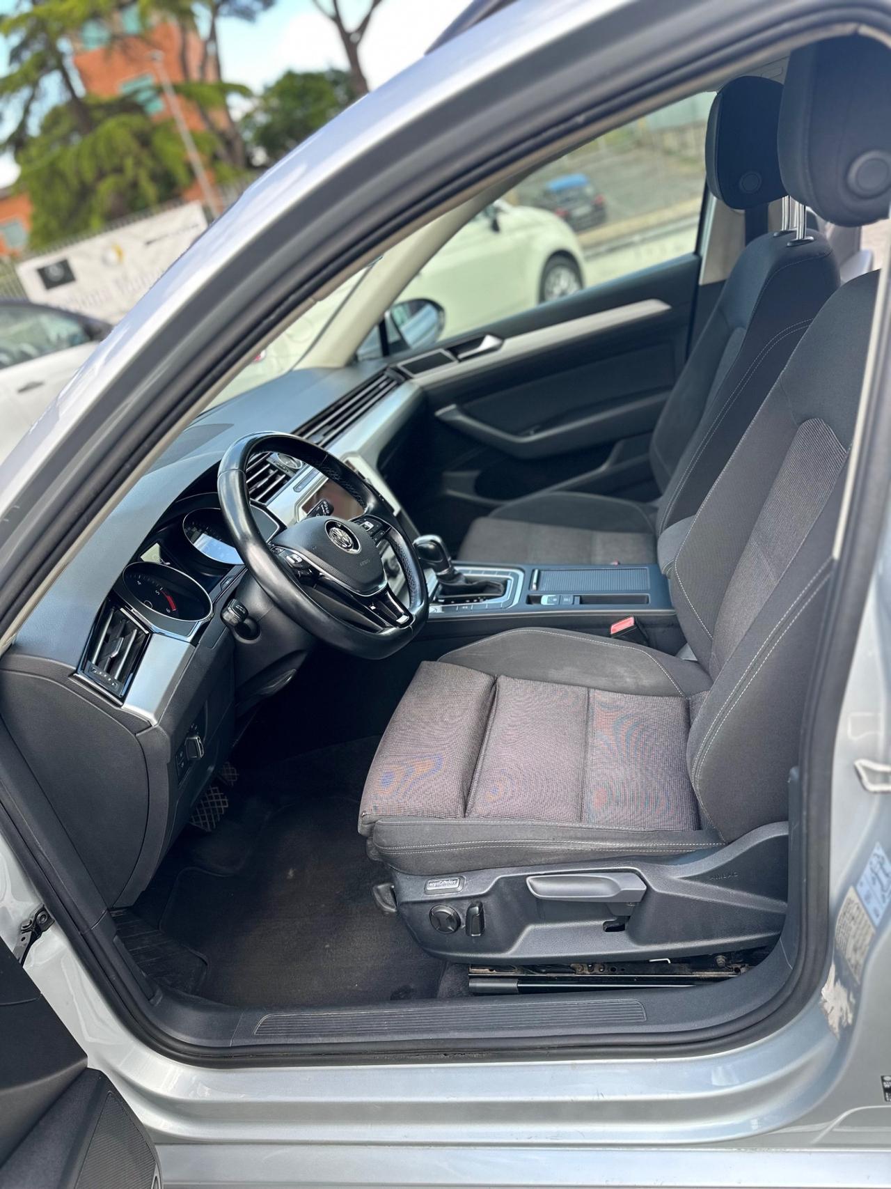 Volkswagen Passat 2.0 TDI DSG Business BlueMotion Technology