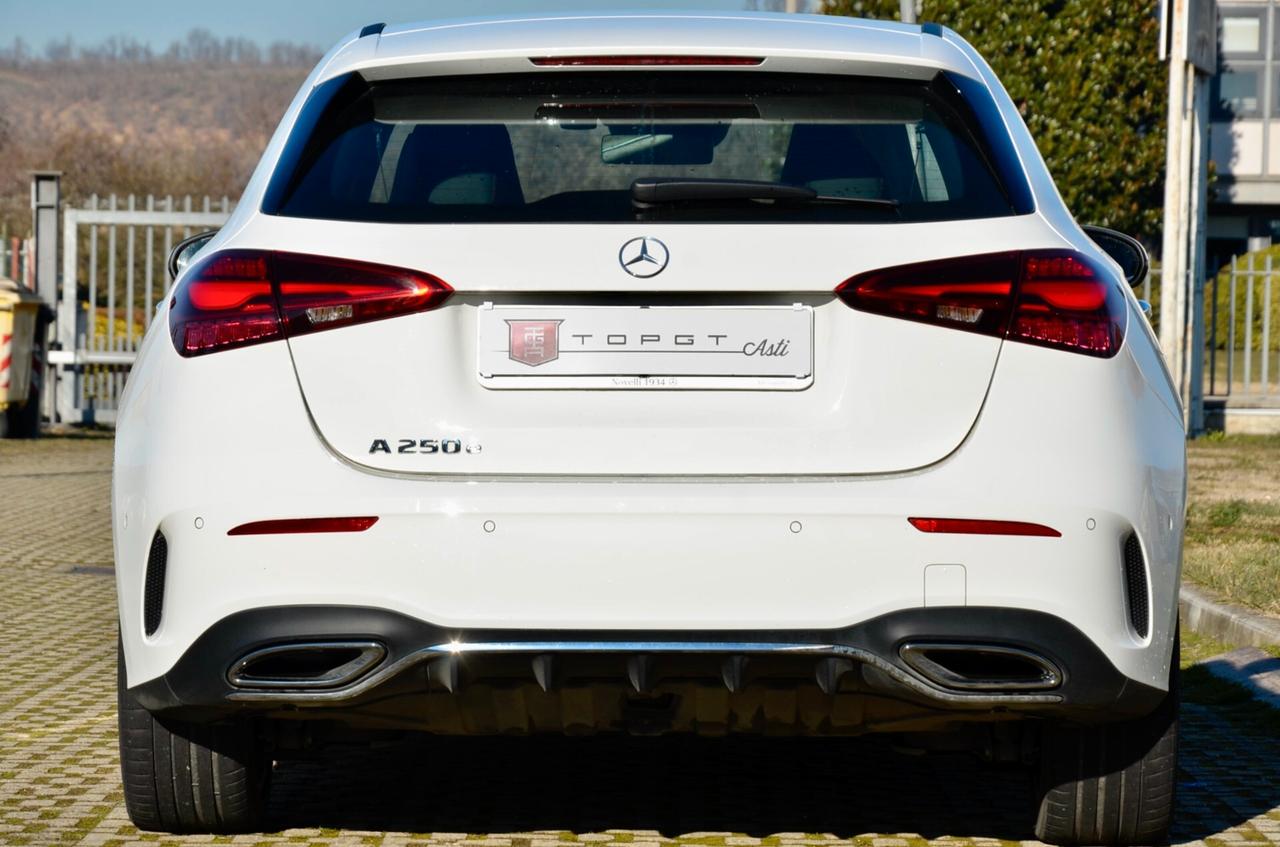 MERCEDES-BENZ A 250e PHEV PLUG IN PREMIUM AMG LINE 218cv AUTO, UNICOPROPRIETARIO, UFF ITALIANA, SERVICE MERCEDES, EURO 6D, RETROCAMERA, LUCI AMBIENTE A 64 COLORI, PERMUTE