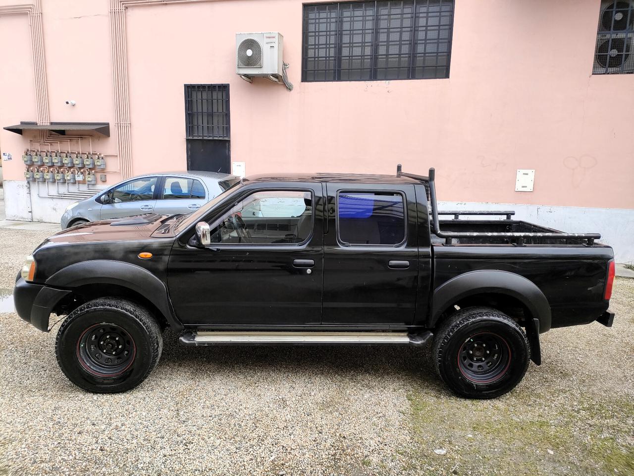 Nissan Navara 2.5 TD Double Cab