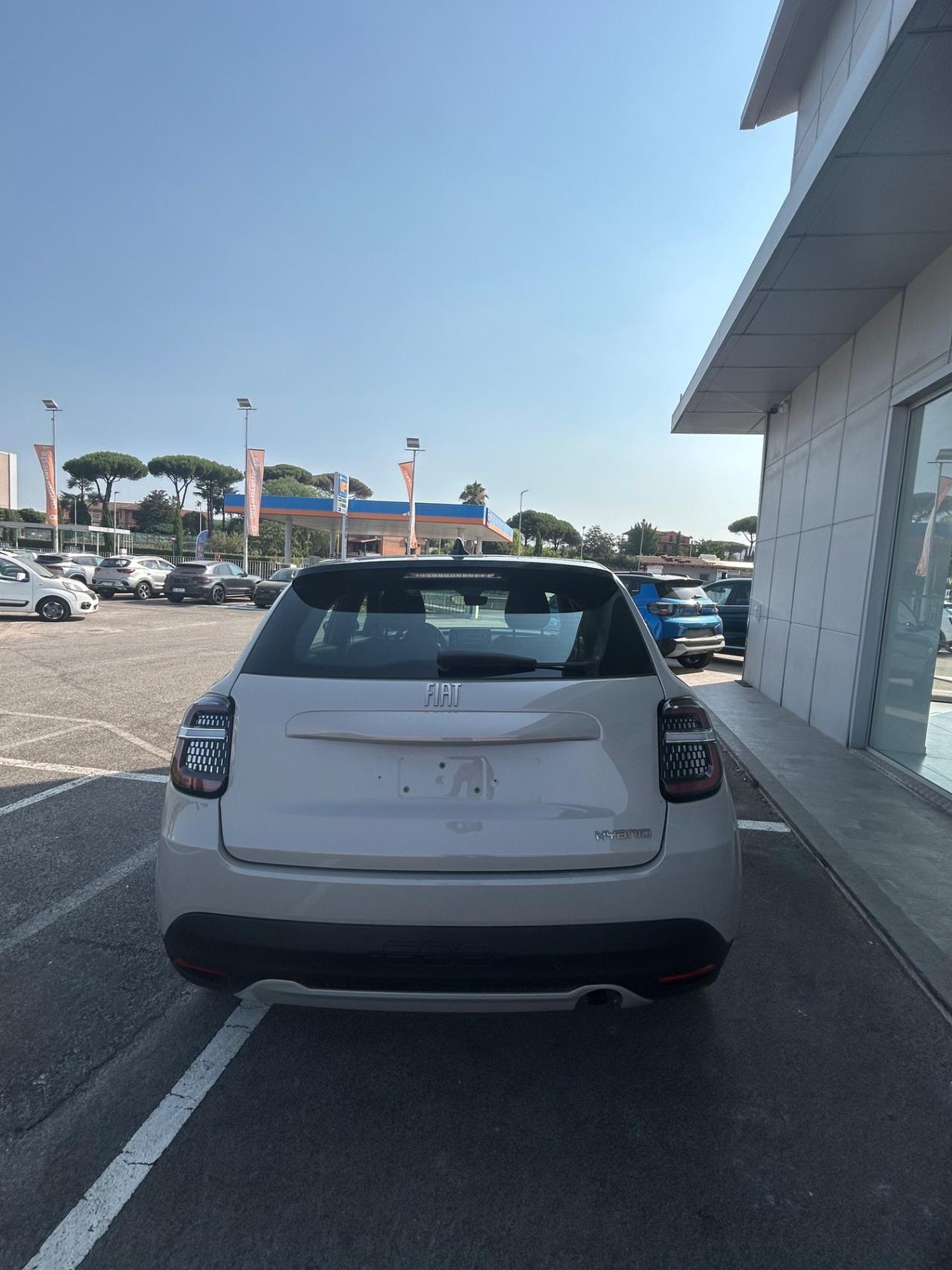 Fiat 600 Hybrid 110 CV DCT MHEV Business