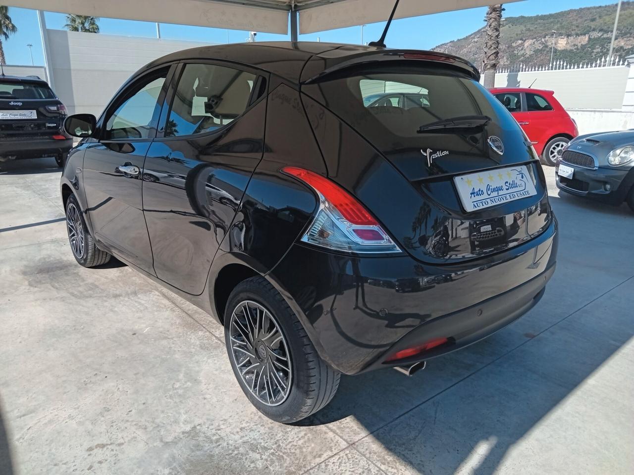 Ypsilon 1.0 Hybrid VETTURA PERFETTA QUALS PROVA