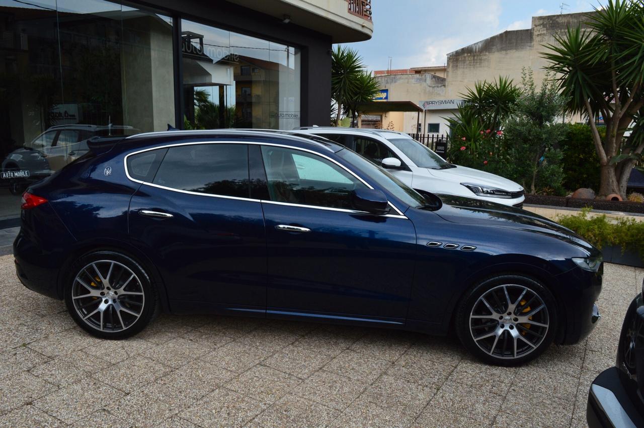 Maserati Levante V6 Diesel 275 CV AWD Granlusso
