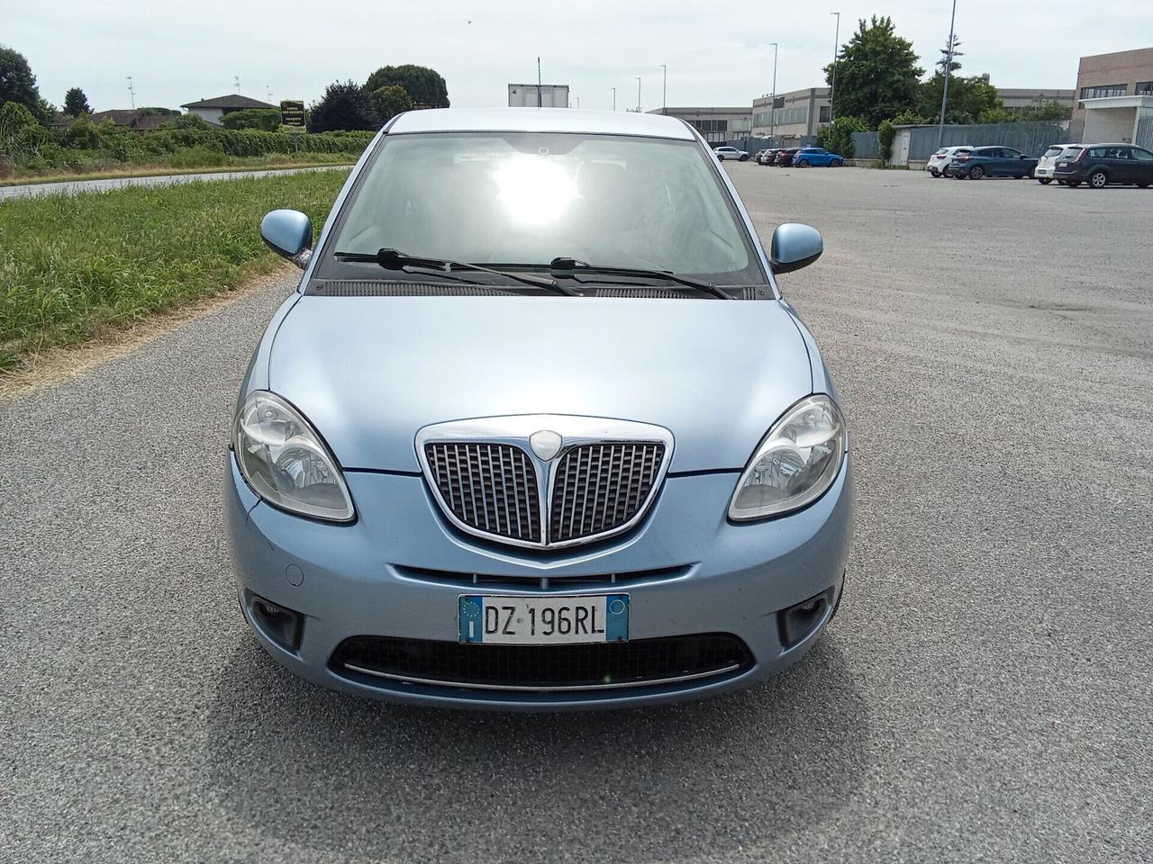 Lancia Ypsilon 1.2 benz. 2010