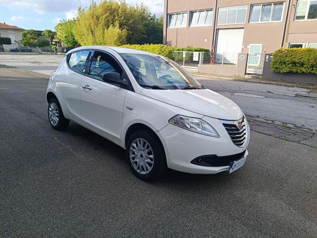 LANCIA Ypsilon 0.9 TwinAir 85 CV 5 porte Metano Ecochic Elefantin