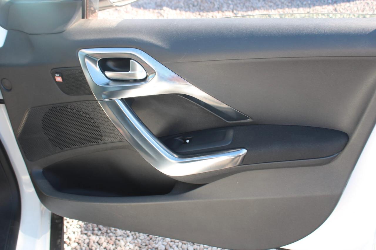 Peugeot 2008 1.6 e-HDi 92 CV Stop&Start Allure