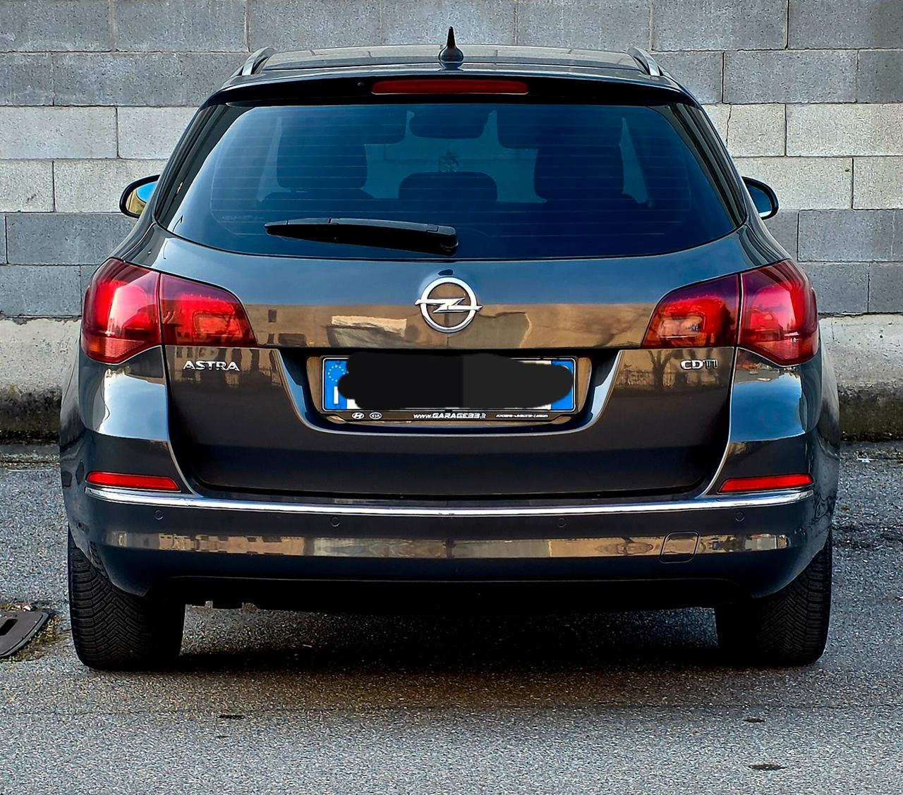 Opel Astra 1.6 CDTI Cosmo. Neopatentati euro6b