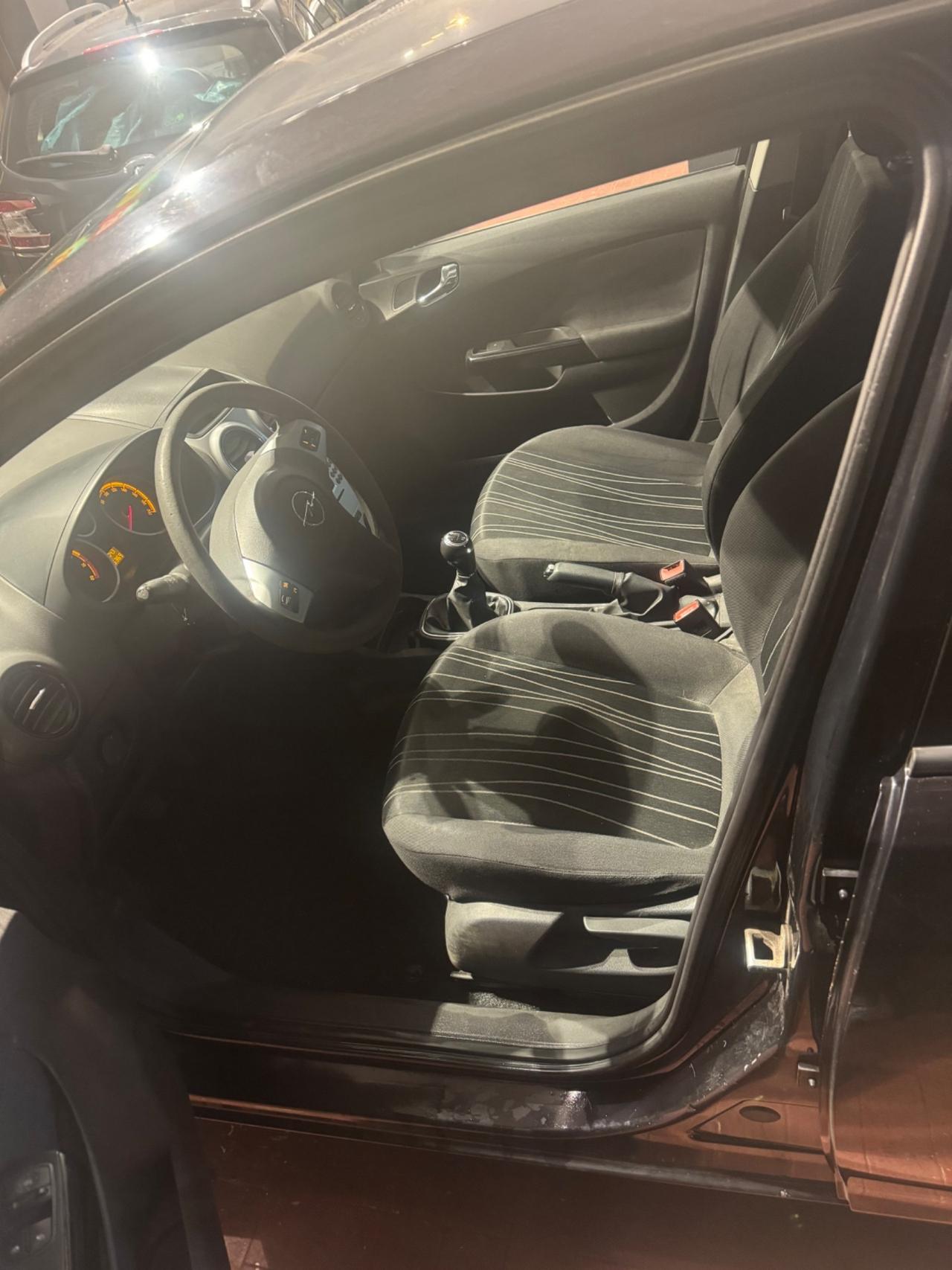 Opel Corsa 1.4 16V 5 porte aut. Cosmo