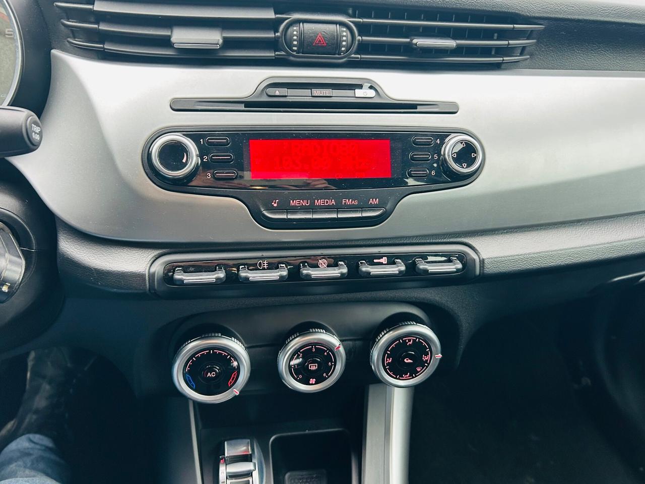 Alfa Romeo Giulietta 1.6 JTDm-2 105 CV Exclusive