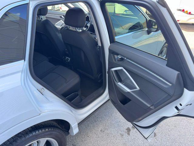 AUDI Q3 40 TFSI quattro S tronic S line edition 4x4