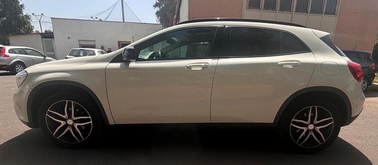 Mercedes-benz GLA 200 d Automatic 4Matic Premium