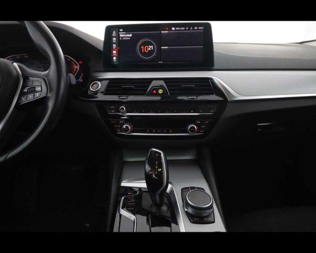 BMW 520 d 48V Touring Business