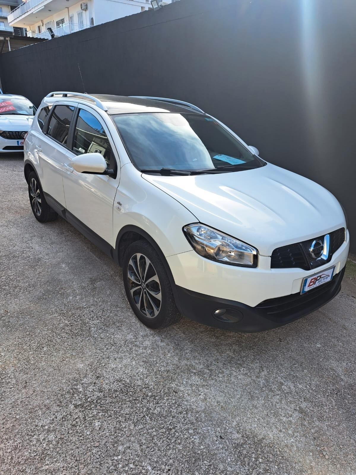 Nissan Qashqai Qashqai 2 2.0 dCi DPF Tekna