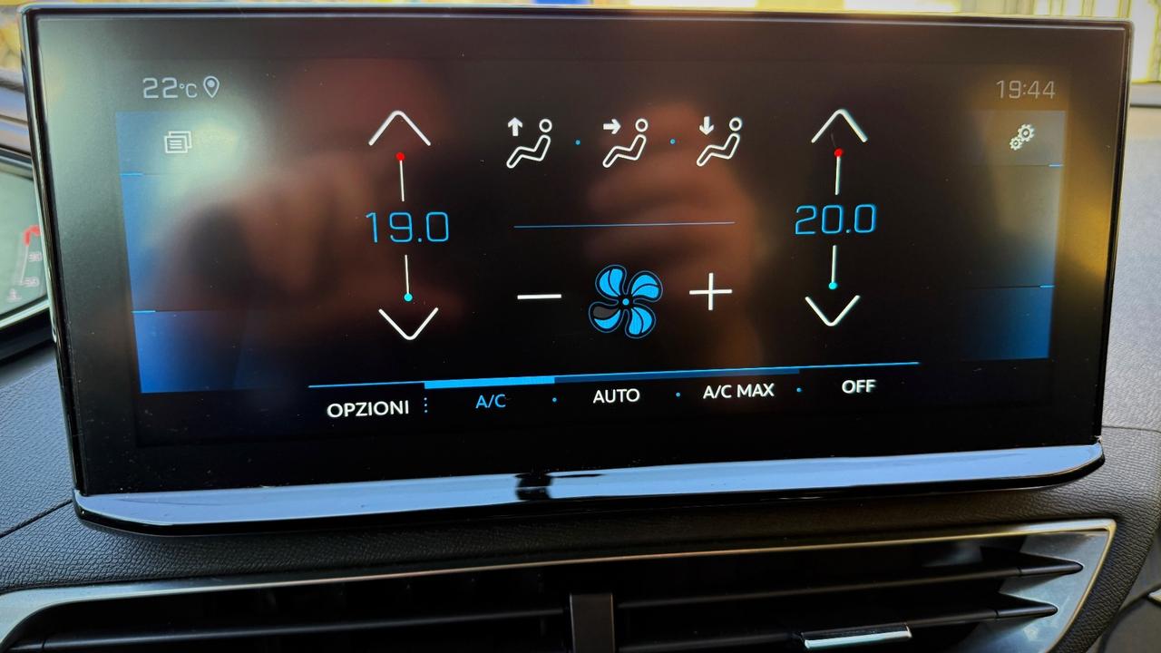 Peugeot 3008 1.5 Hdi EAT8 Business - 2021