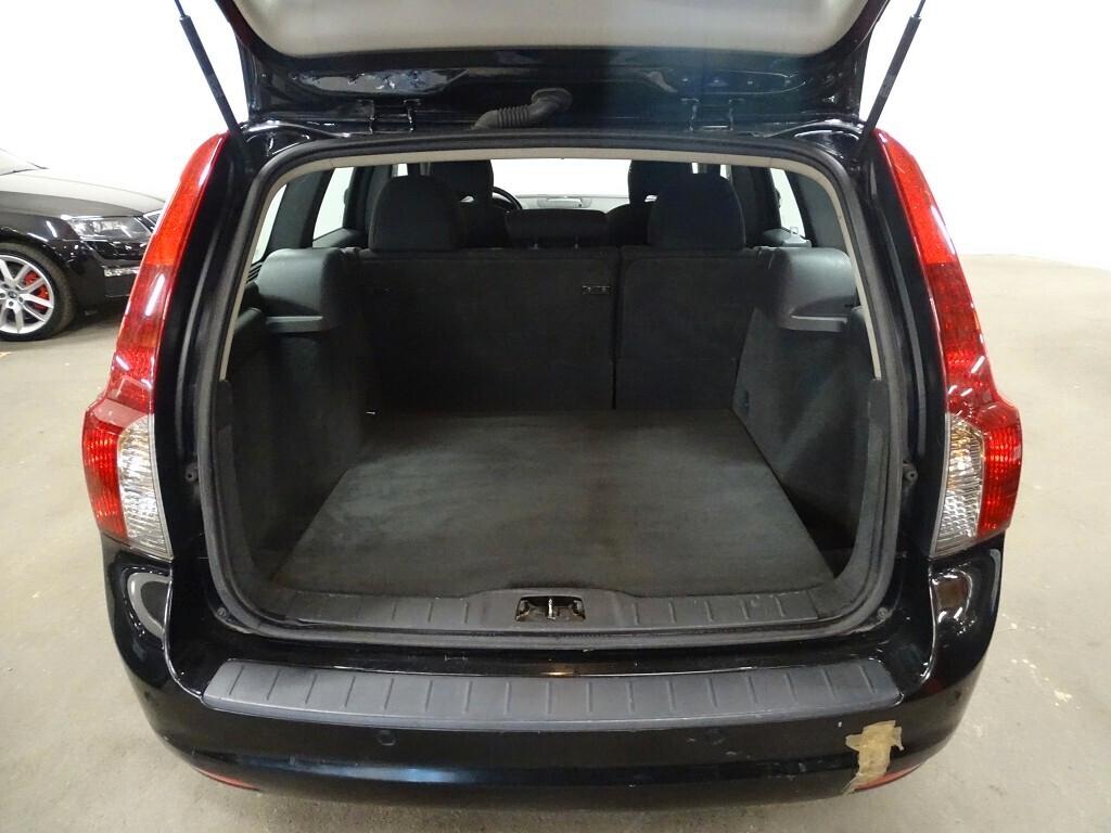 Volvo V50 2.0d Momentum 136 CV NEOPATENTATO